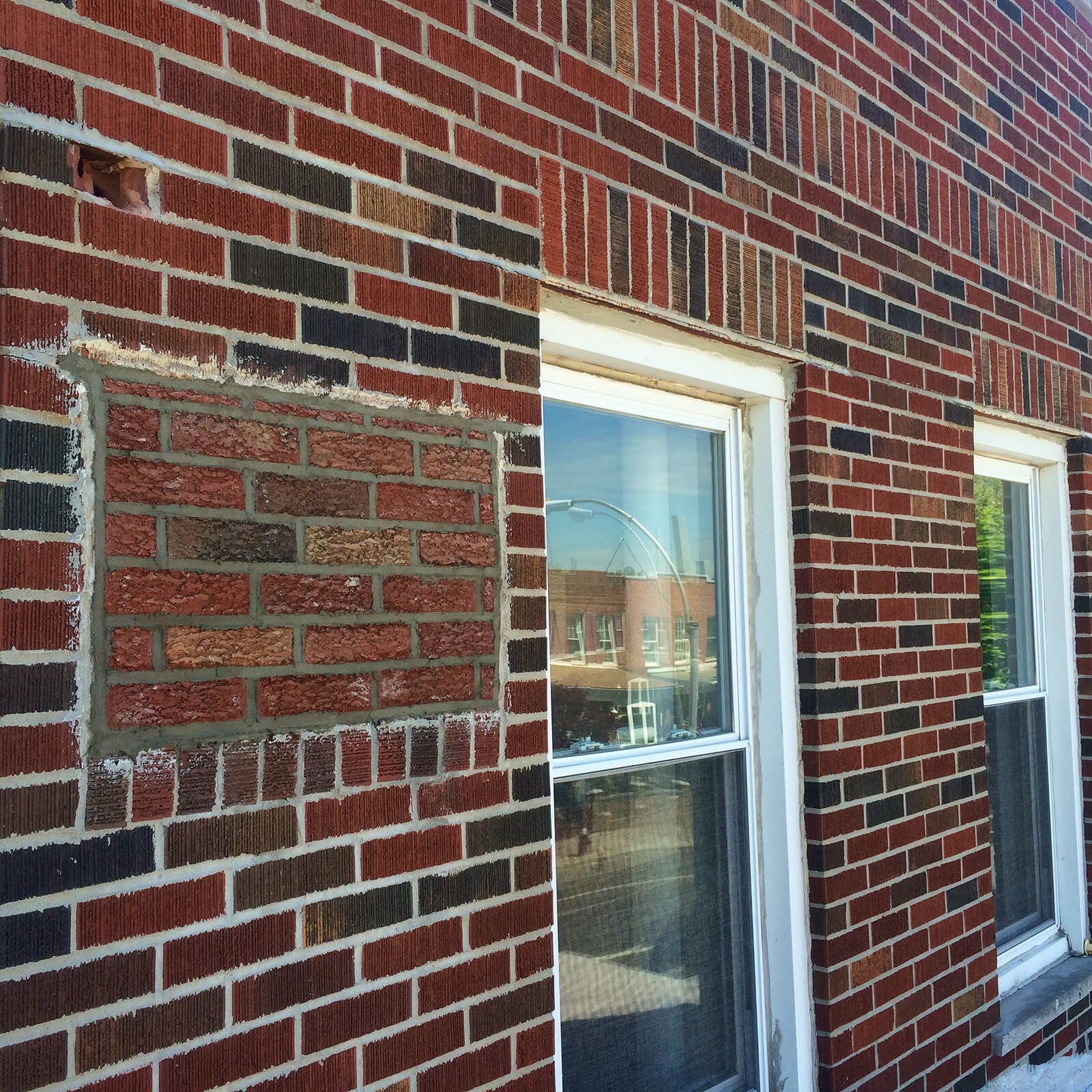 <h3>Old AC Units removal & <br>Split-System installation</h3>